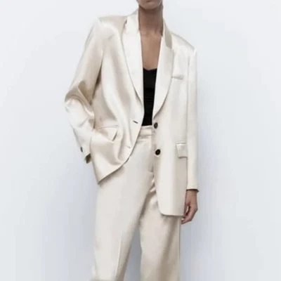 NUEVO Traje Para Mujer Zara XS Satinado Chaqueta Grande Pantalones Champagne Crema Minimalista  Foto 1 de 4
