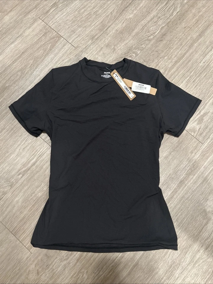 SKIMS Fits Everybody Short Sleeve T-Shirt Onyx size M AP-TSH-0649