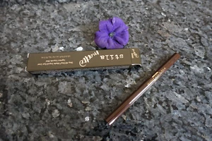 Stila stay all day matte liquid eye liner new in box select yours - Picture 1 of 3