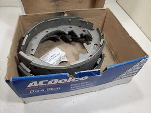 Drum Brake Shoe-Riveted Rear ACDelco 17705R - Picture 1 of 6