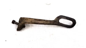 Antique Singer Treadle Sewing Machine Base Belt Guide, Cast Iron - Picture 1 of 2