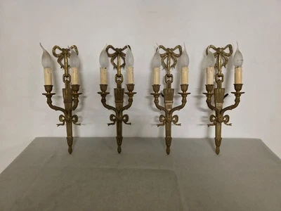 Quattro applique in bronzo dorato stile Luigi XVI - Immagine 1 di 4