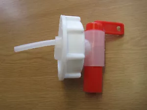 Grifo de barril de agua/sidra autoventilante con tapa para contenedor de 25 litros - Imagen 1 de 2