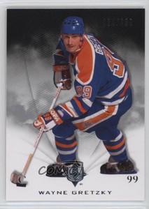 2010-11 Ultimate Collection /399 Wayne Gretzky #24 HOF