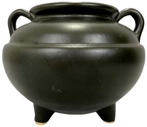 VTG. Roseville Pottery Black 3 footed bean pot cauldron RRP CO 8 inch - Picture 1 of 8