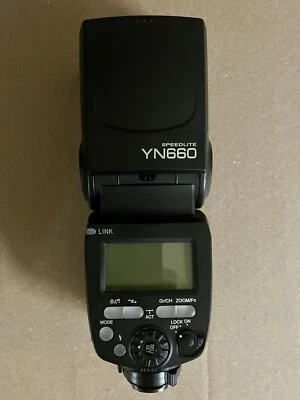 Yongnuo YN660 Speedlite Foto 1 de 4