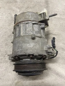 14-19 Chevy Silverado 1500 5.3 ac compressor Oem original 30k miles - Picture 1 of 5