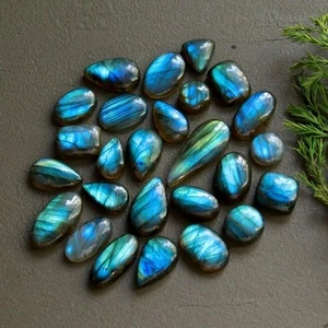 Lote de 26 piezas de piedras de cabujón de labradorita lisa natural de 221 quilates 27x11-10x10 mm #R-12162 - Imagen 1 de 7