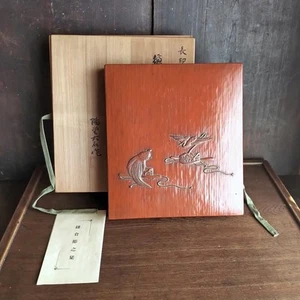 Buzón de colección Kamakurabori Mitsuhashi-bori/grúa tortuga Suzuribako 1938 - Imagen 1 de 20