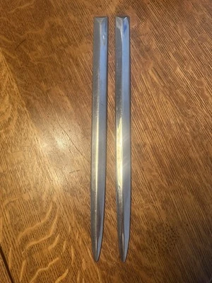 1951  52 CHEVROLET REAR DOOR STAINLESS SPEARS - Image 1 of 2