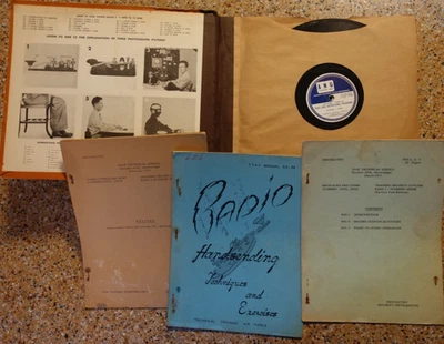 VINTAGE 78 RPM RECORDS - NAVAL MORSE CODE 12 (10") LP & 3 USAF MANUALS MILITARY Foto 1 de 4