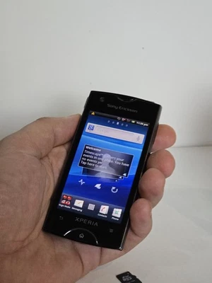 Sony Ericsson Xperia Ray ST18i Mobile Phone Fully Working Virgin Mobile Retro - Image 1 of 4