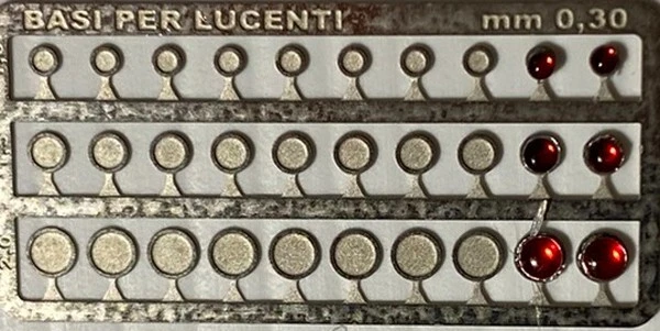 GHIERE x FARI 1,0/1,5/2,0mm in FOTOINCISIONE 1/43 ARENA AREP120 - Immagine 1 di 1