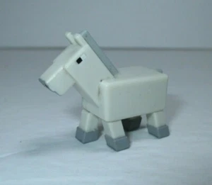 Minecraft Minifiguren Gras Serie 1 1" weiß grau Pferd Figur Mojang - Bild 1 von 3