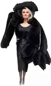 Muñeca de moda vintage Disney Cruella De Vil 101 Dálmatas Glenn Close 1996 - Imagen 1 de 9