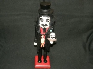 HANDARBEIT - HANDBEMALT HALLOWEEN - WEIHNACHTEN NUSSKNACKER - Bild 1 von 7