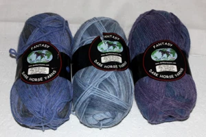 3 Massette Cavallo Scuro FANTASY Filato Morbido Variagato Colori Blu #89 #63 #87 100g - Foto 1 di 7