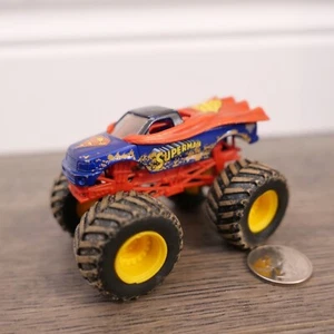 SUPERMAN MUD MINT PLASTIC BASE 2007 UP MONSTER JAM TRUCKS HOTWHEELS  - Picture 1 of 4