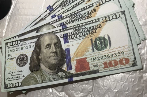 Stage Money Professional 2 Sided Theatrical Money Props Novelty (100) $100 Bills Cover