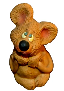 Estatuilla caprichosa de ratón de arcilla The Critter Factory 1986 EE. UU. firmada por Kelly vintage - Imagen 1 de 5