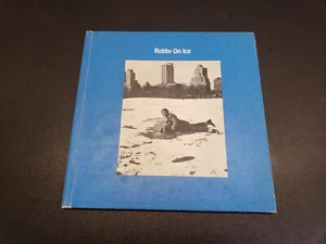 Robby On Ice by Lawrence Swinburne Hardcover - Bild 1 von 16
