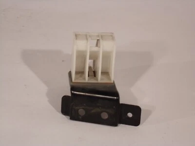 06 07 08 09 10 2006 INFINITI M35 M45 FARO CONDUCTOR PARACHOQUES DELANTERO SOPORTE K2847 Foto 1 de 4