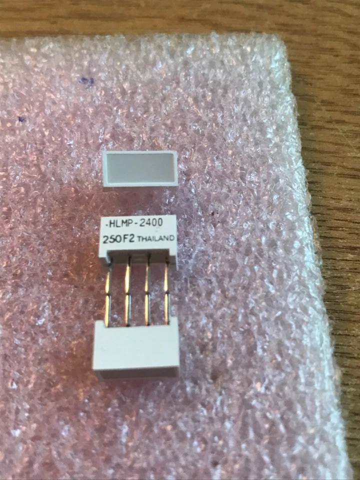 LED Uni-Color Yellow HLMP-2400 by Agilent 3pc £4.75 HU1660 - Image 1 of 1