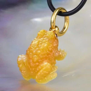 Toad Frog Pendant Golden Mother-of-Pearl Ruby Gold Vermeil Sterling Silver 5.81g - Picture 1 of 13
