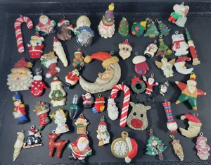 Vintage Weihnachten Keramik Kunststoff Charms Anhänger können Miniatur Ornamente Lot sein - Bild 1 von 12