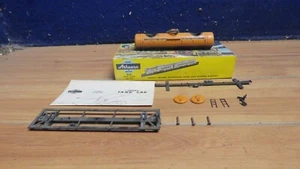 VINTAGE ATHEARN HO SCALE SHELL THREE DONE TANK CAR 1500 627281 - Picture 1 of 6