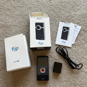 Flip Video Camera Model U32120 8 GB (3rd Generation) Ultra HD Tested & Works - Picture 1 of 3