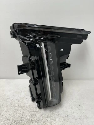 Полностью светодиодная фара для правостороннего пассажира 2023 2024 2025 Cadillac Lyriq от оригинального производителя 85615802 - Изображение 1 из 4