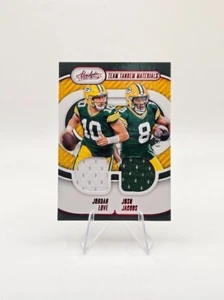Jordan Love Josh Jacobs 2024 Panini Squadra Assoluta Tandem Materiali Rosso SP/199 - Foto 1 di 2