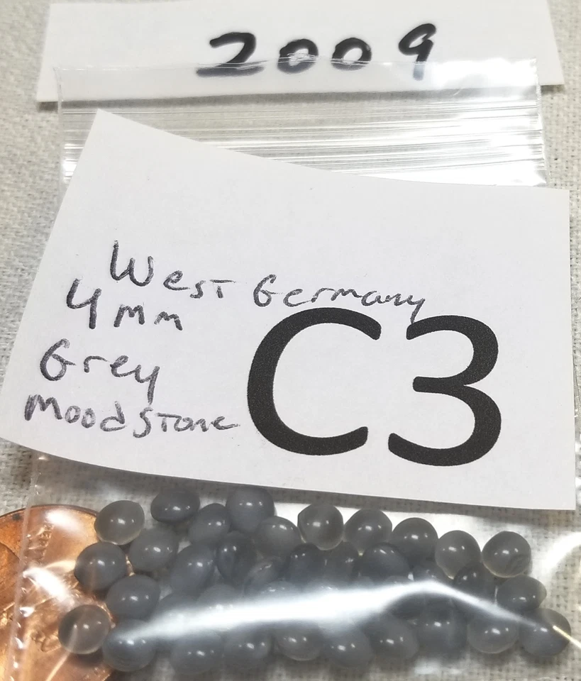 Винтажный стекла 4 мм со стразами точка назад Чехии Германии ювелирных изделий Craft ремонт лот 2009 - Изображение 1 из 1