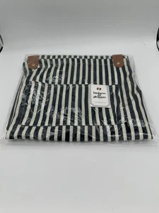 Neu Business & Pleasure Co. Lauren's Navy Streifen Schürze FFF Herbst 2025 - Bild 1 von 3
