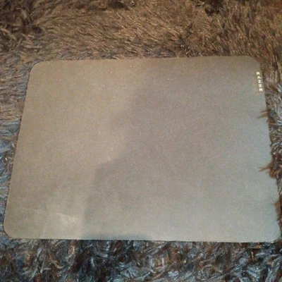 Alfombrilla de ratón para juegos RAZER negra con respaldo verde diseño de alta calidad Foto 1 de 3