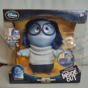 Disney Store Inside Out Deluxe Talking Sadness Muñeca Iluminada 10 Frases Pixar Ne - Imagen 1 de 11