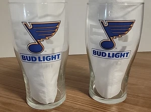 Paar 2017 NHL St. Louis Blues 50th Anniv. NHL This Bar Bleeds Blue Bud Light NEU - Bild 1 von 11