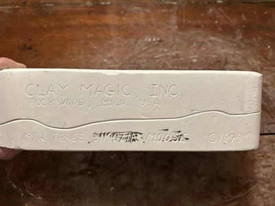 Molde deslizante vintage Clay Magic Inc 1998 Three Snoozin’ Moose 1972 Foto 1 de 4