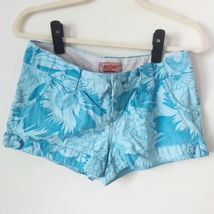 Y2K Micro Short Low Rise Turquoise Floral Womens S Beachy Casual Surf Skater - Picture 1 of 9