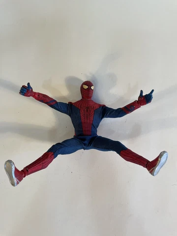 The Amazing Spider-Man Action Figure Andrew Garfield Disney Store 2012 1/6 Scale Cover