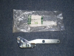 Land Rover Freelander 1 Bonnet Hinge LH NEW Genuine BKB490030 - Picture 1 of 1
