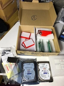 1 NEXTO DI NVS2500 Video Storage KIT 2 HDD (750gb/320Gb) +Jog Switch + 3 battery - Photo 1 sur 2
