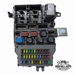 Acura TL 3.2L Vtec Interior Fuse Box Assembly 2005-2006 OEM - Picture 1 of 6