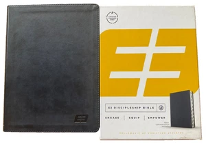 CSB E3 Discipleship Bible Navy Leather-Touch - Imagen 1 de 13