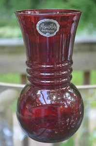 ANCHOR HOCKING GLASS CORP ANCHORGLASS ROYAL RUBY RED GLASS VASE - USA - Picture 1 of 7