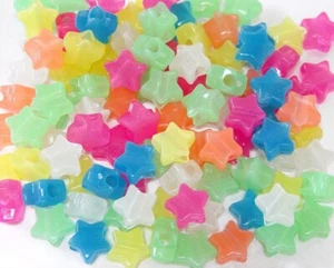 100 Multi Colors Glow in Dark Star shape pony beads crafts DIY jewelry bracelets - Picture 1 of 1