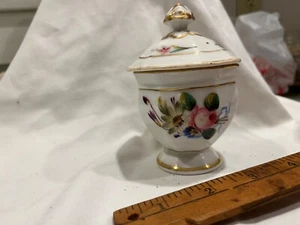 c.1850 French Old Paris Porcelain pot de creme syllabub custard cup - Picture 1 of 4