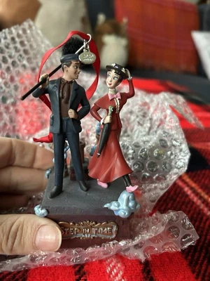 DISNEY MARY POPPINS & BERT SINGING LIVING MAGIC MUSICAL SKETCHBOOK ORNAMENT - Image 1 of 4