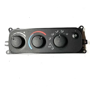 Dodge Ram 1500 AC Control Temperature Panel Heater Pickup Truck Cummins 2003 -05 - Foto 1 di 8